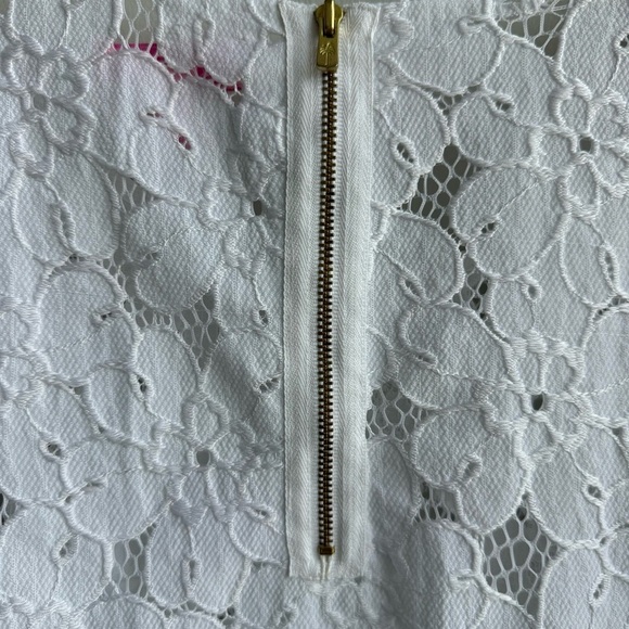LILLY PULITZER | NWOT White Floral Eyelet Short Sleeve Top | Zipper Back | Small - Picture 5 of 6